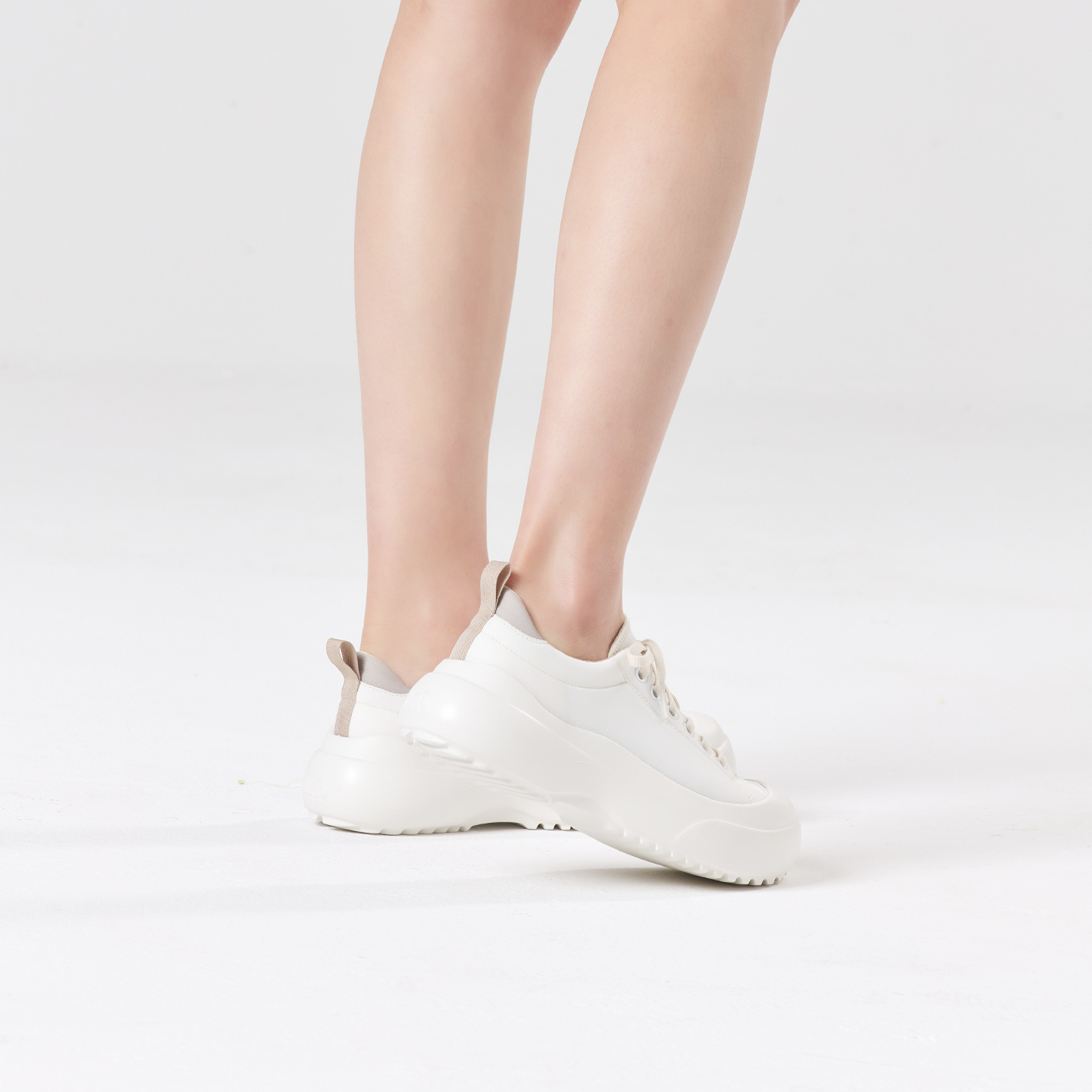 B1001 footwear photo 12