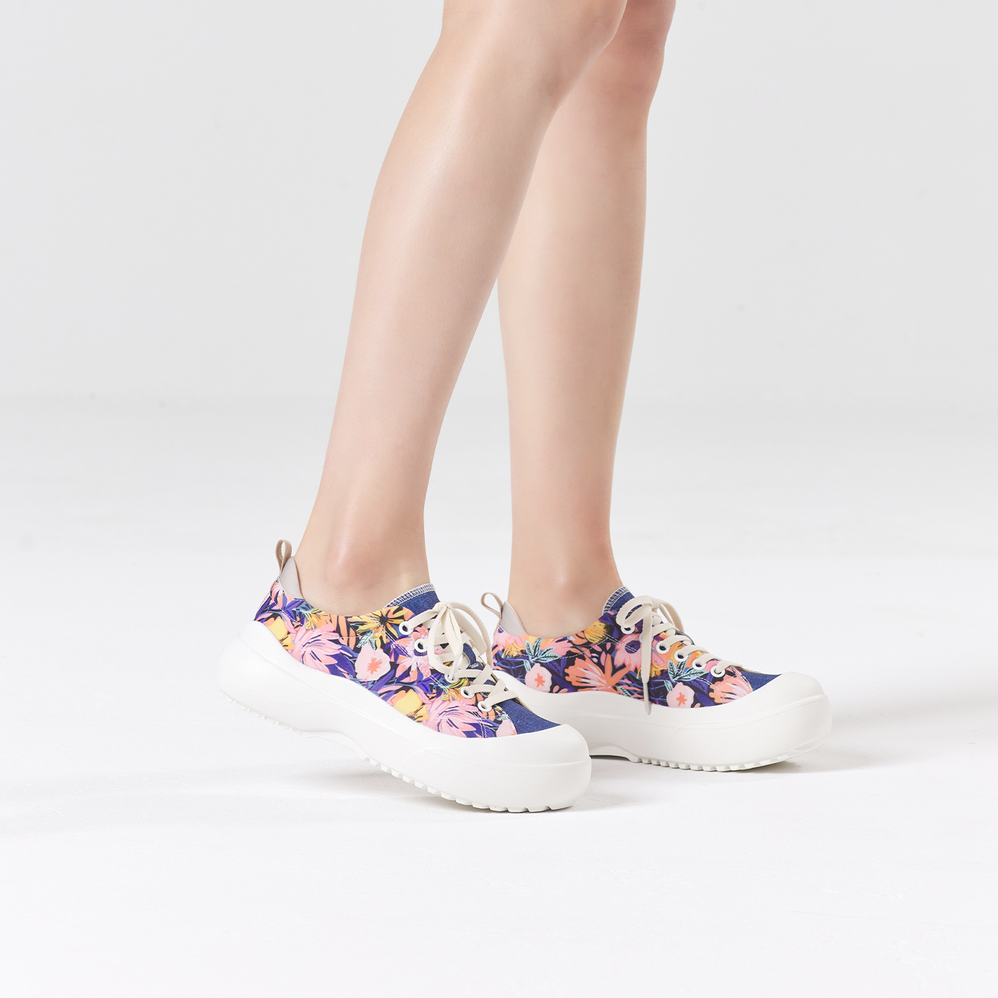 B1001 footwear photo 6