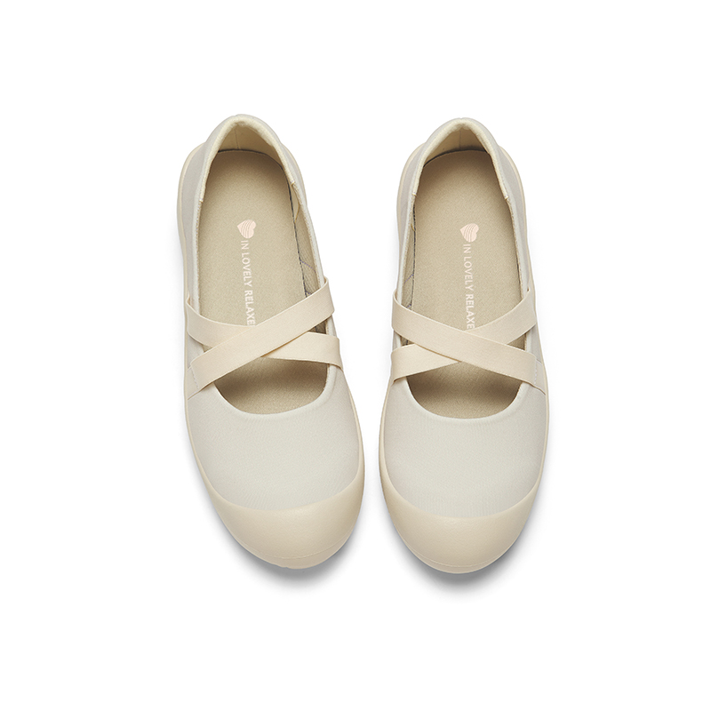 B1004 footwear photo 15
