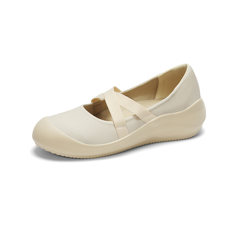 B1004 footwear photo 16