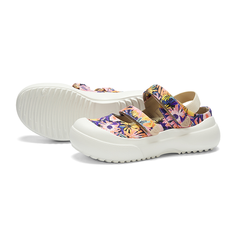 B1007 footwear photo 3