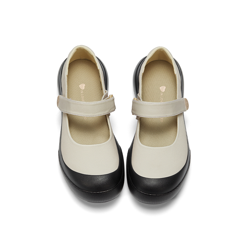 B1009 footwear photo 8