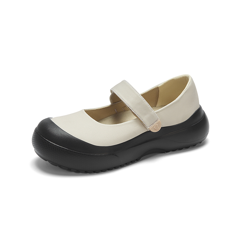 B1009 footwear photo 9