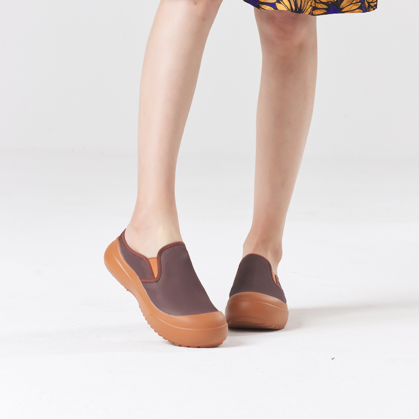 B1011 footwear photo 11