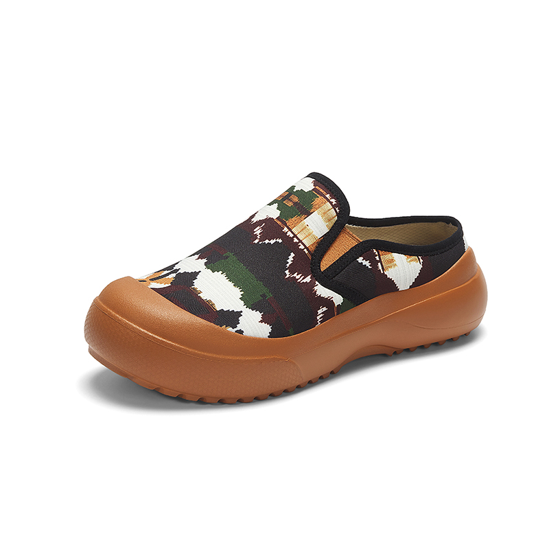 B1011 footwear photo 2