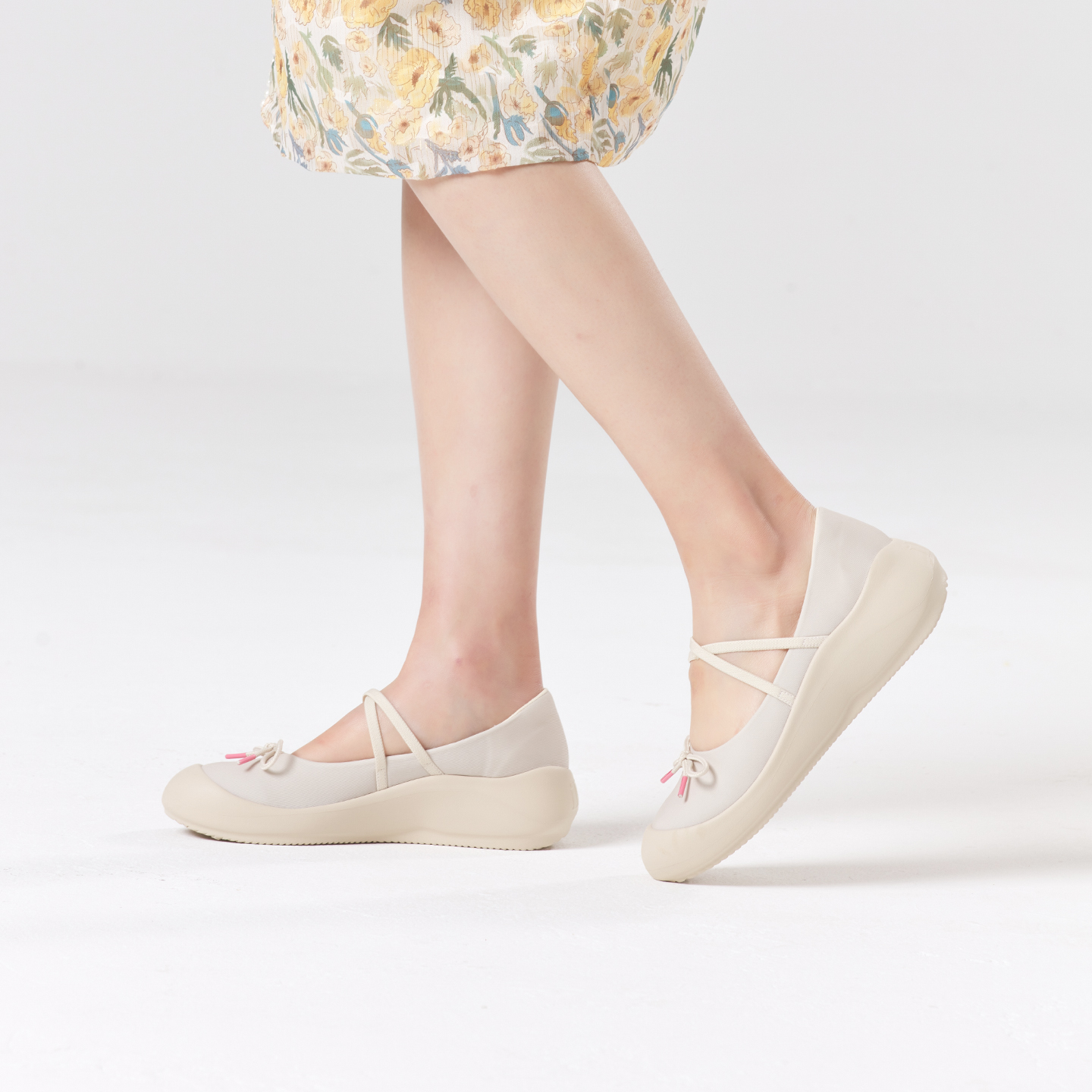 B1012 footwear photo 14