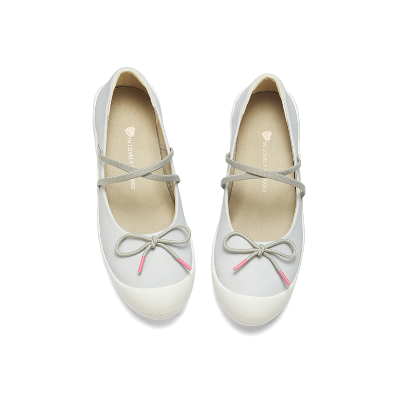 B1012 footwear photo 15