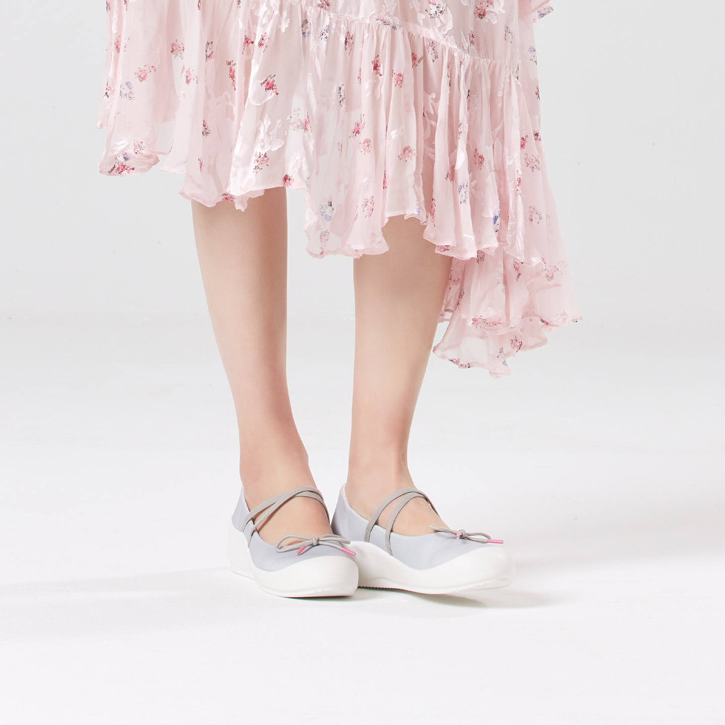 B1012 footwear photo 18