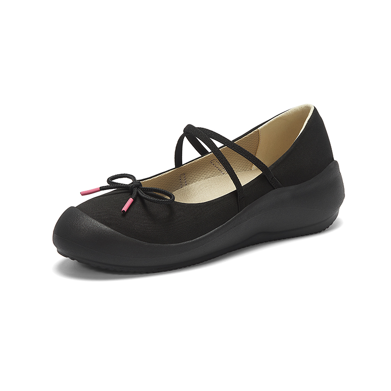 B1012 footwear photo 2
