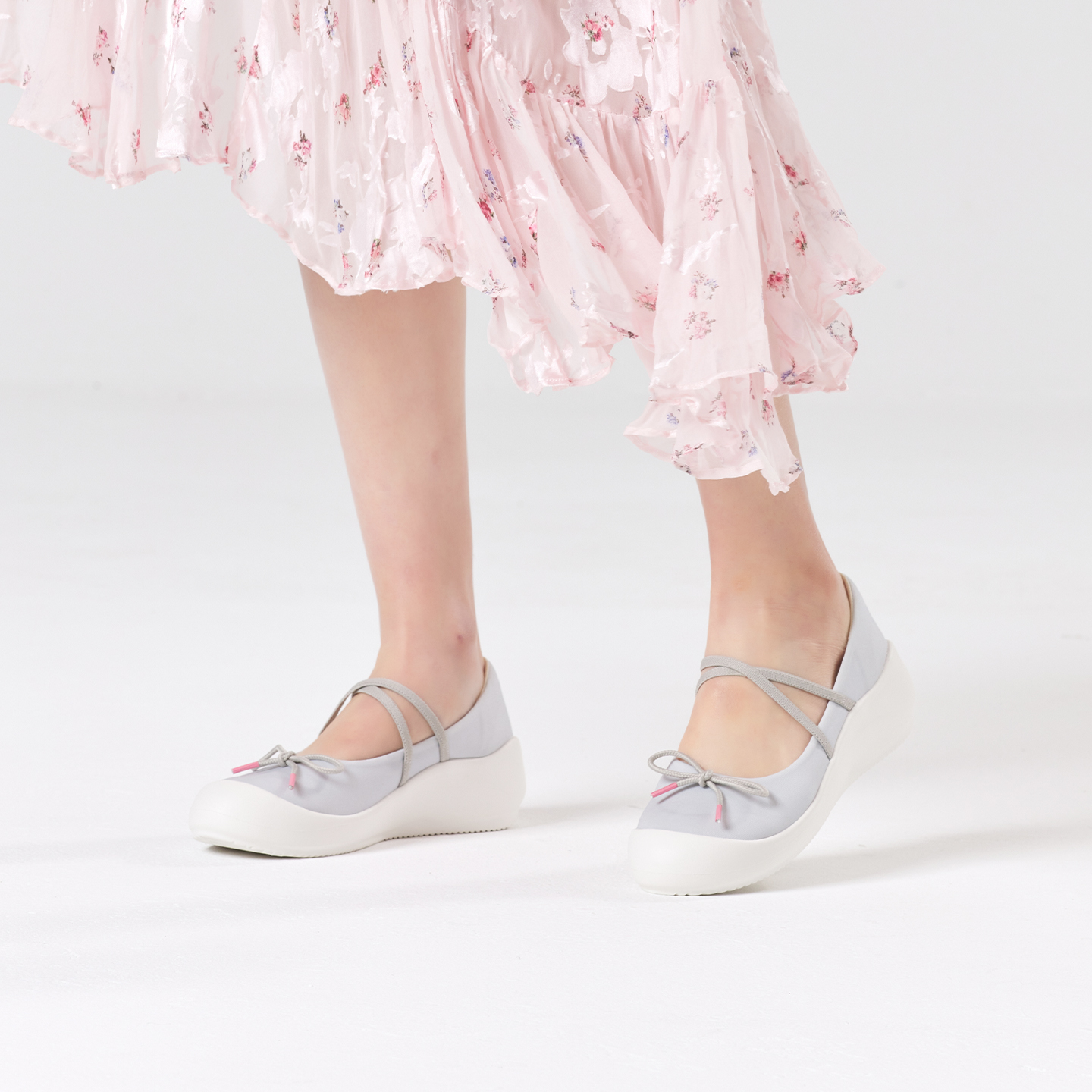 B1012 footwear photo 20
