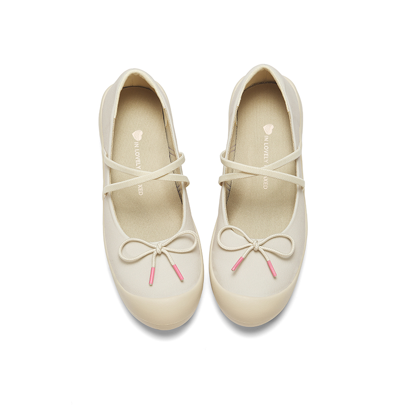 B1012 footwear photo 8