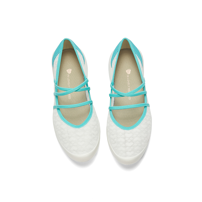 B1013 footwear