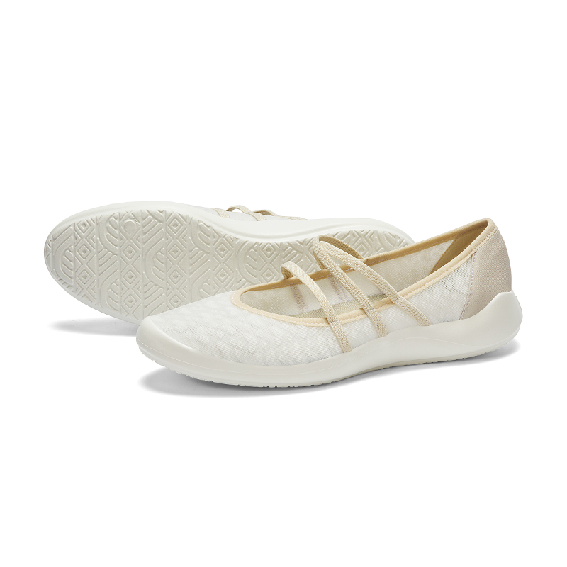 B1013 footwear photo 10