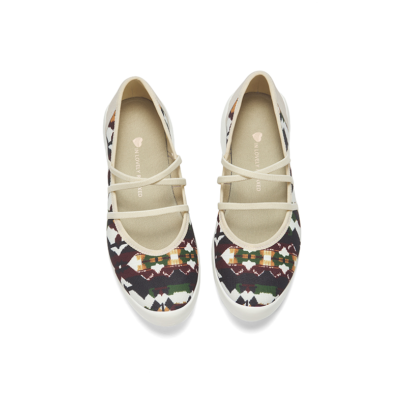 B1014 footwear