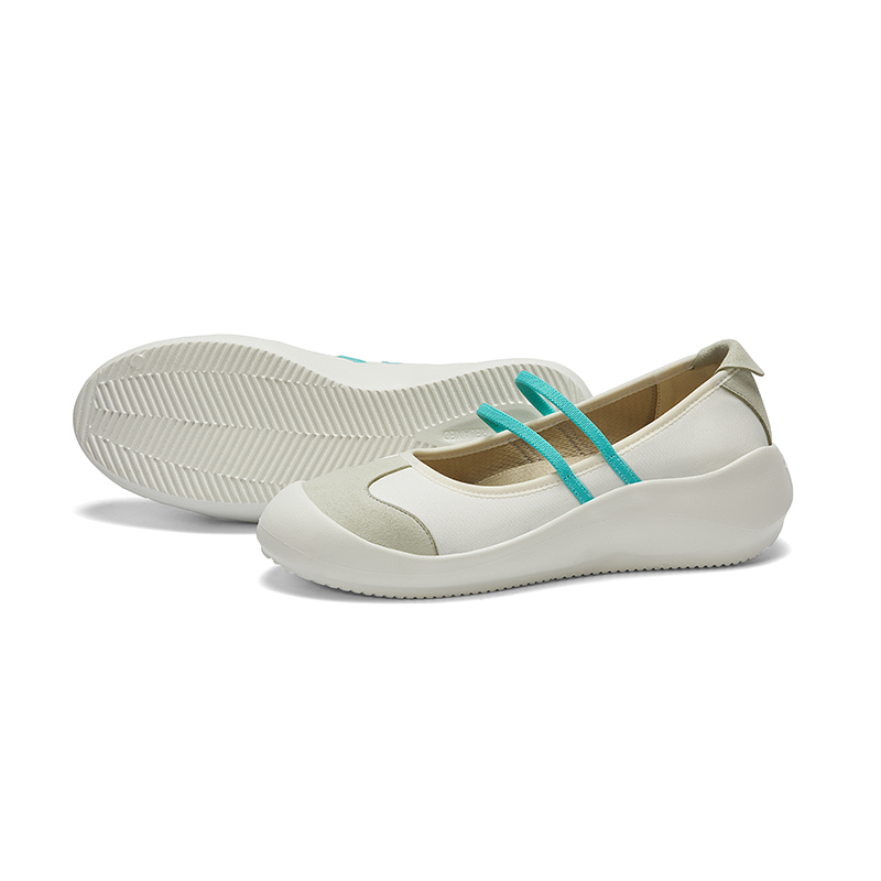 B1015 footwear photo 10