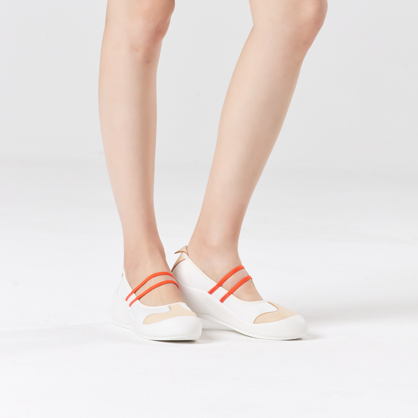 B1015 footwear photo 5