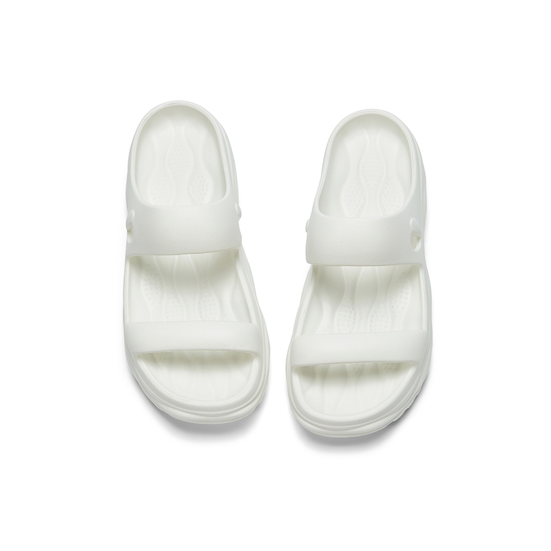 B1016 footwear photo 15