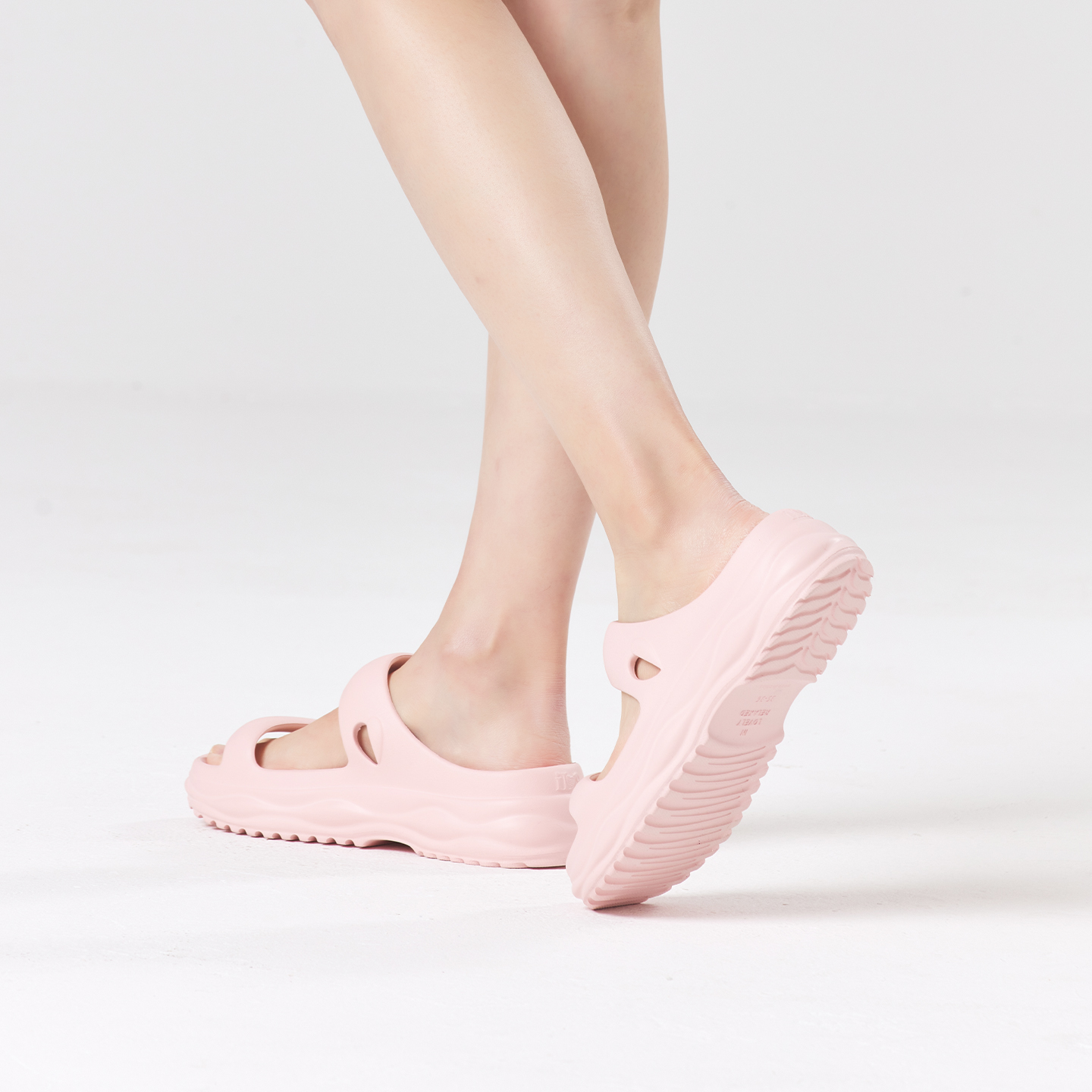 B1016 footwear photo 7