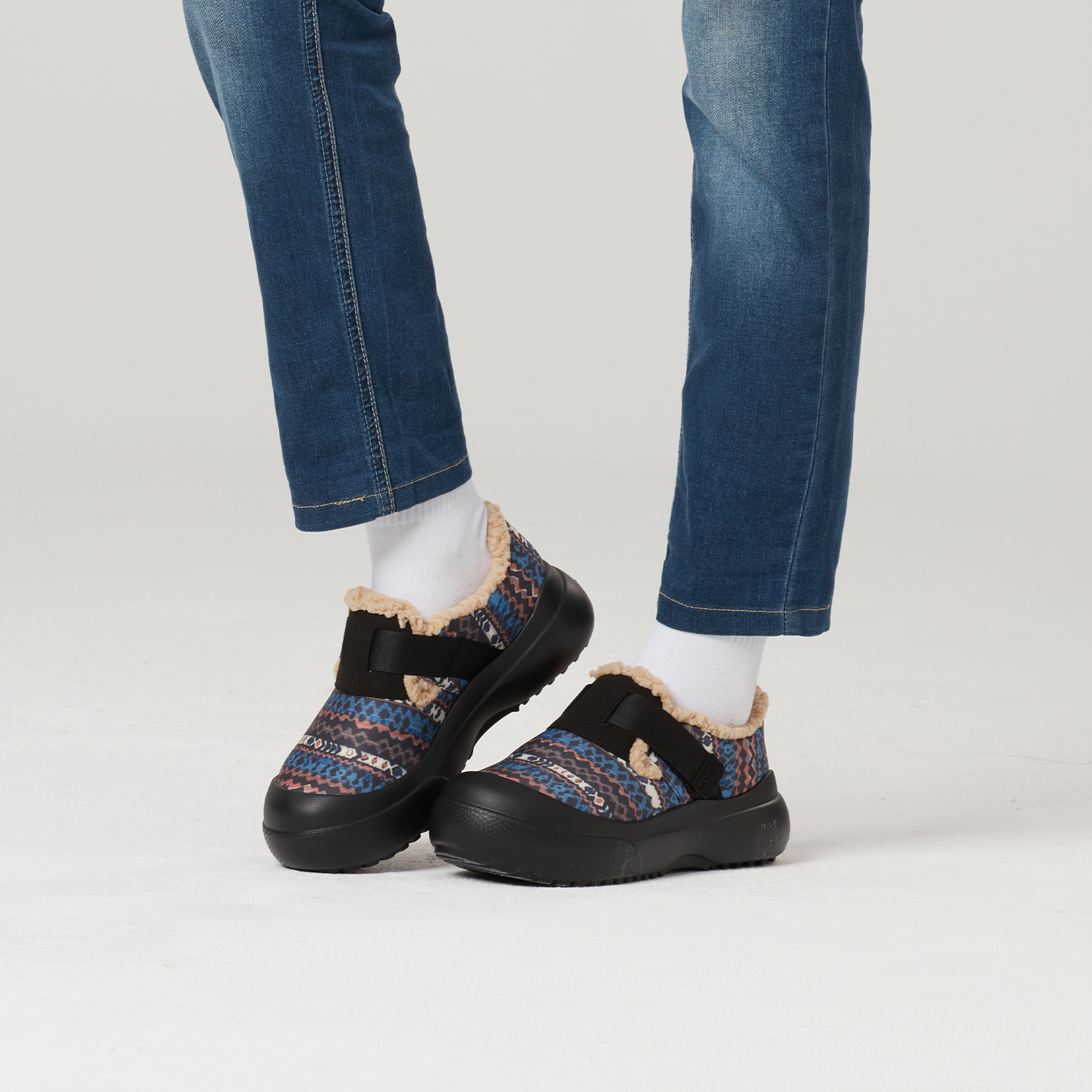B1201 footwear photo 25