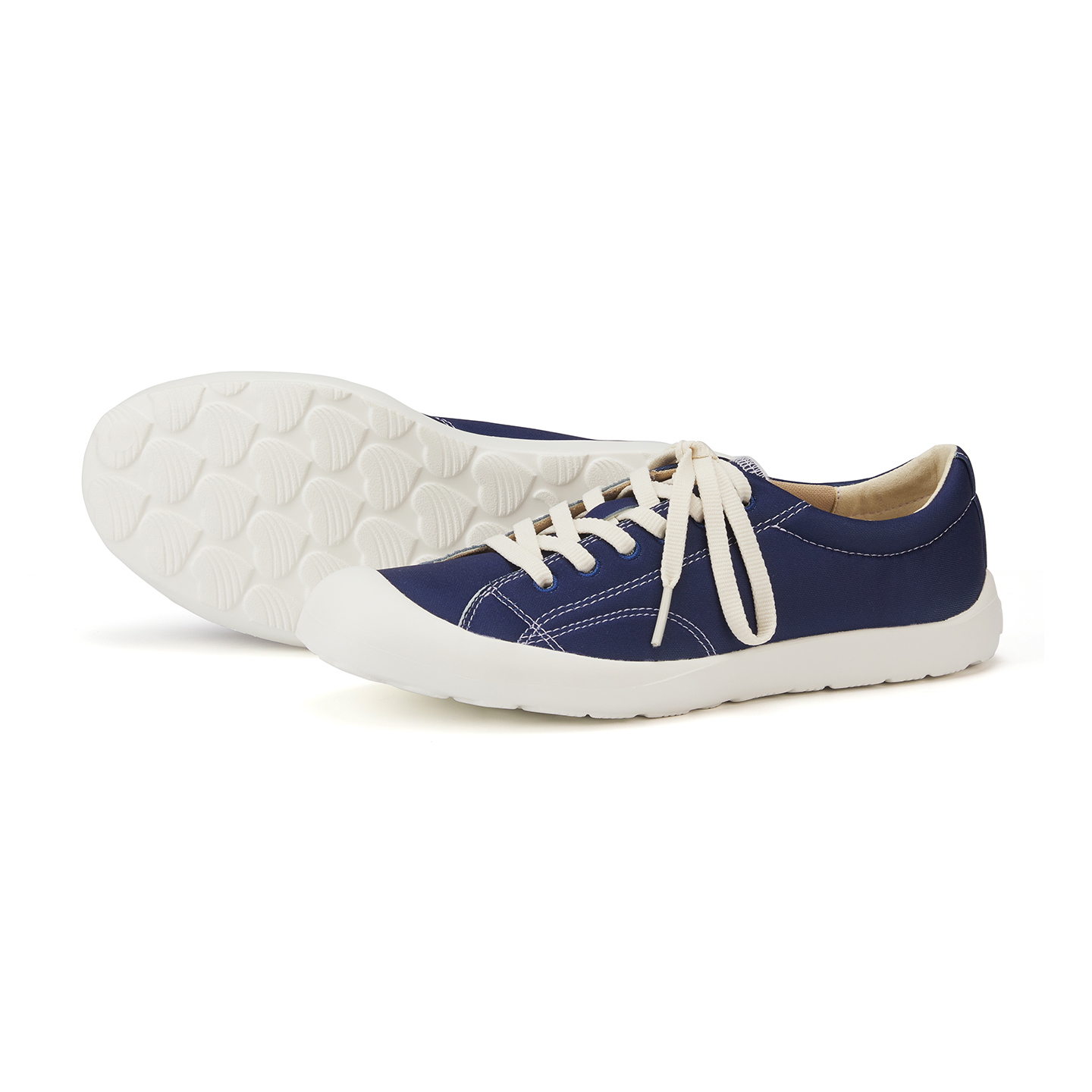 B1204 footwear photo 3