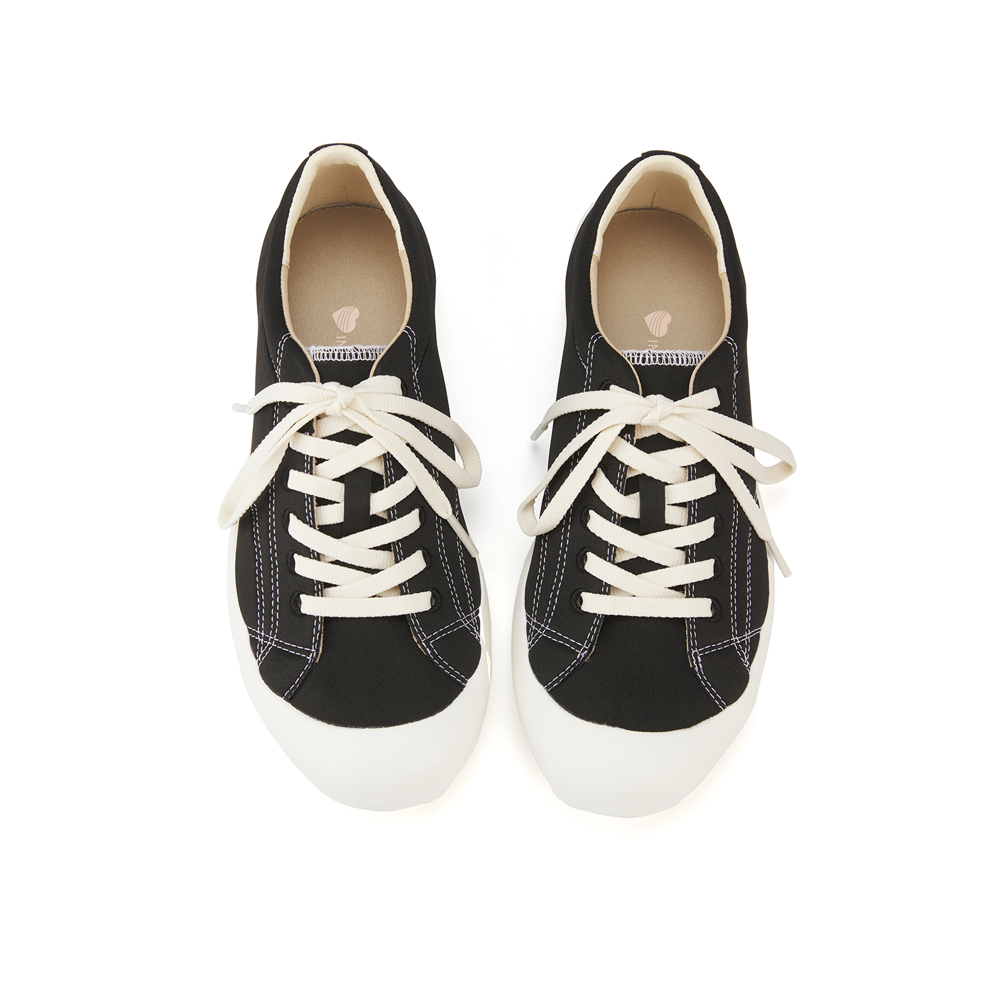 B1204 footwear photo 8