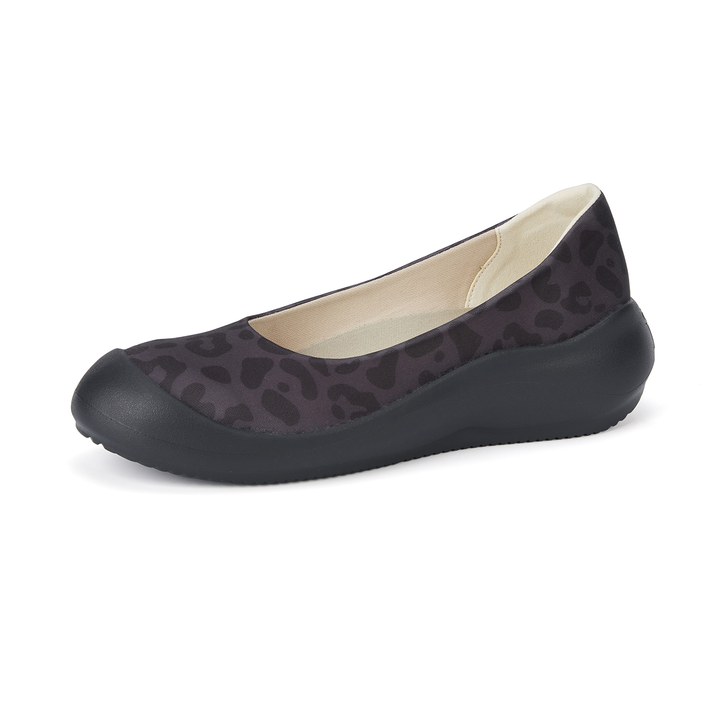 B2006 footwear photo 2
