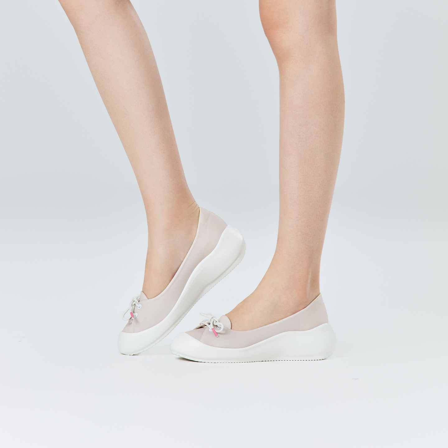 B2007 footwear photo 25