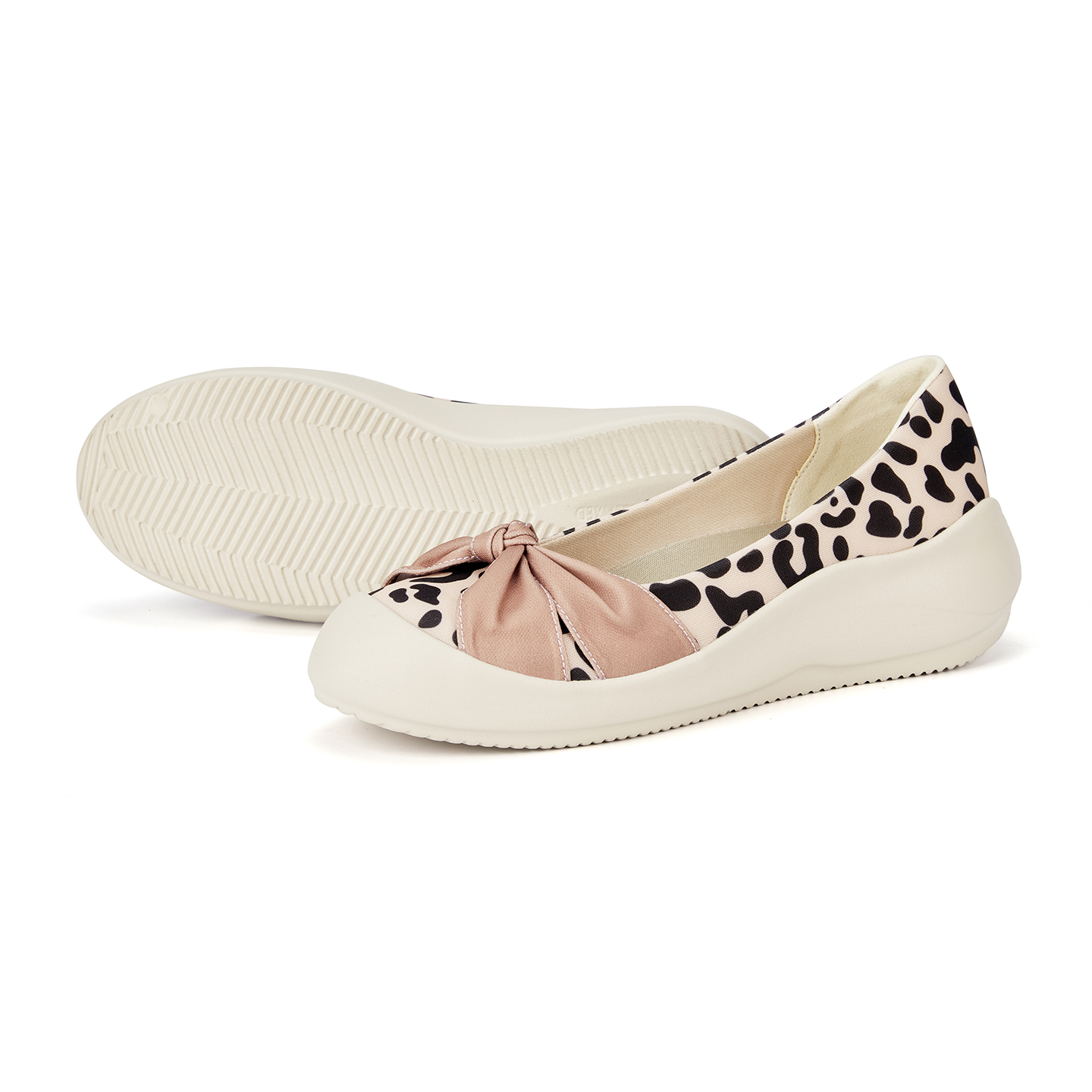 B2009 footwear photo 17