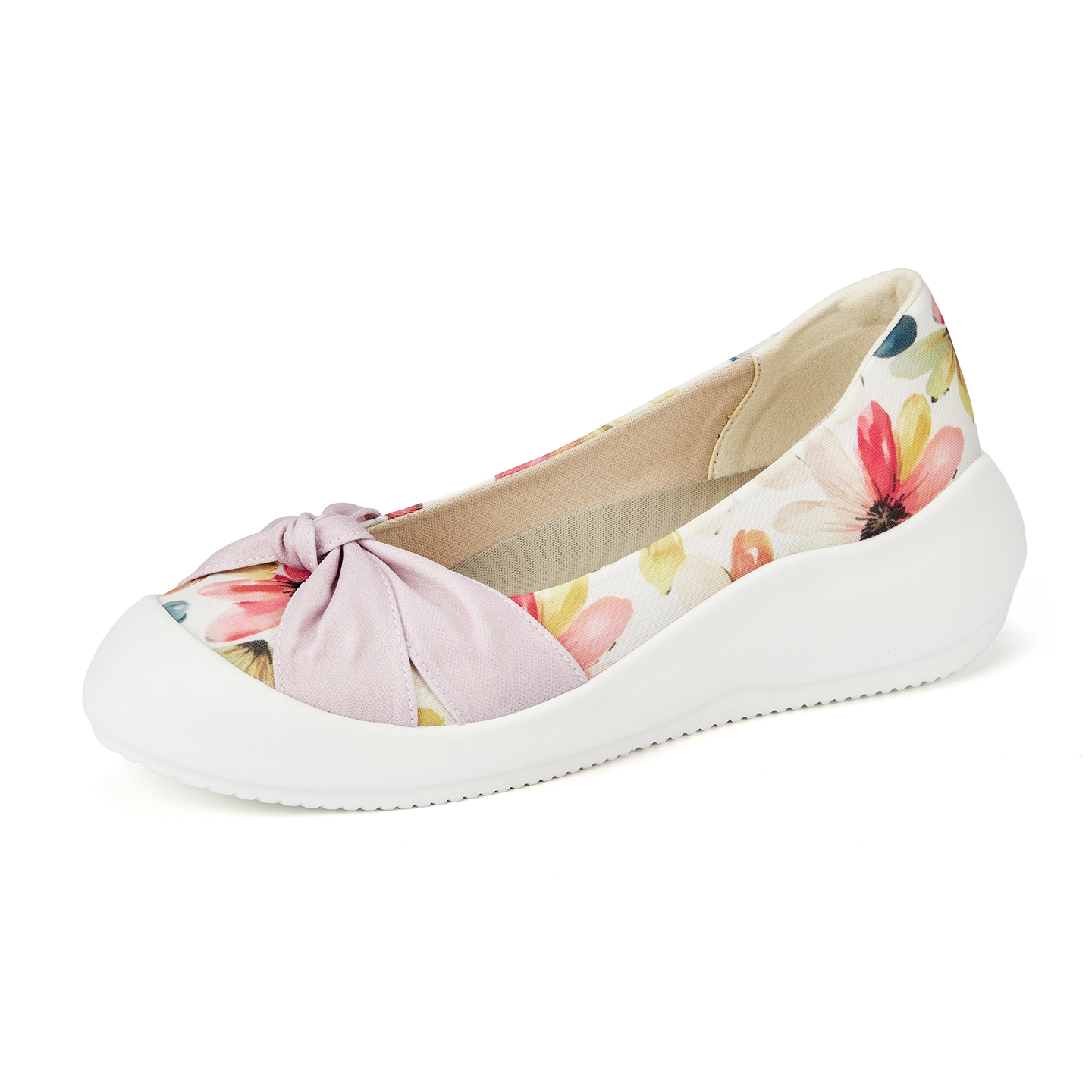 B2009 footwear photo 2