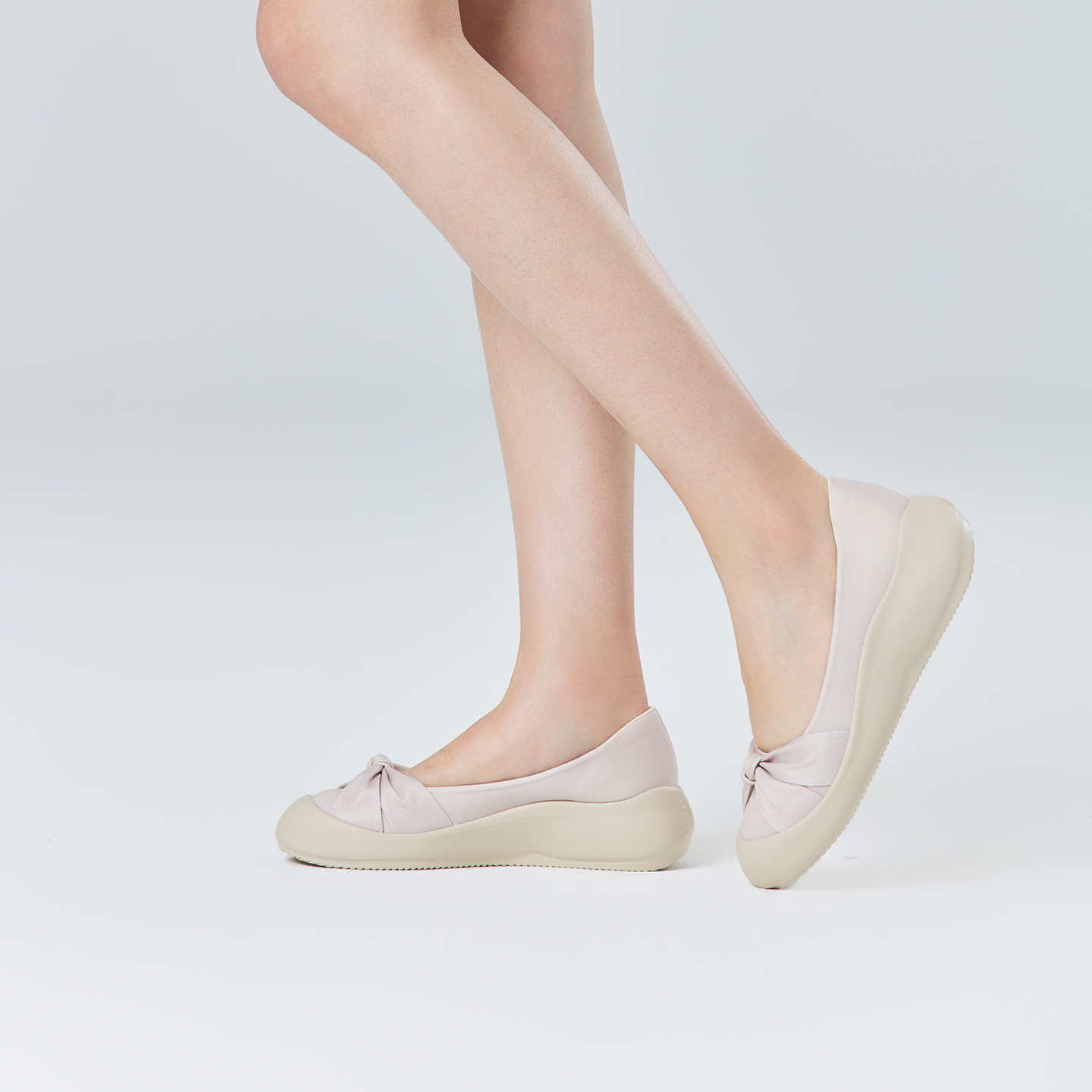 B2009 footwear photo 33