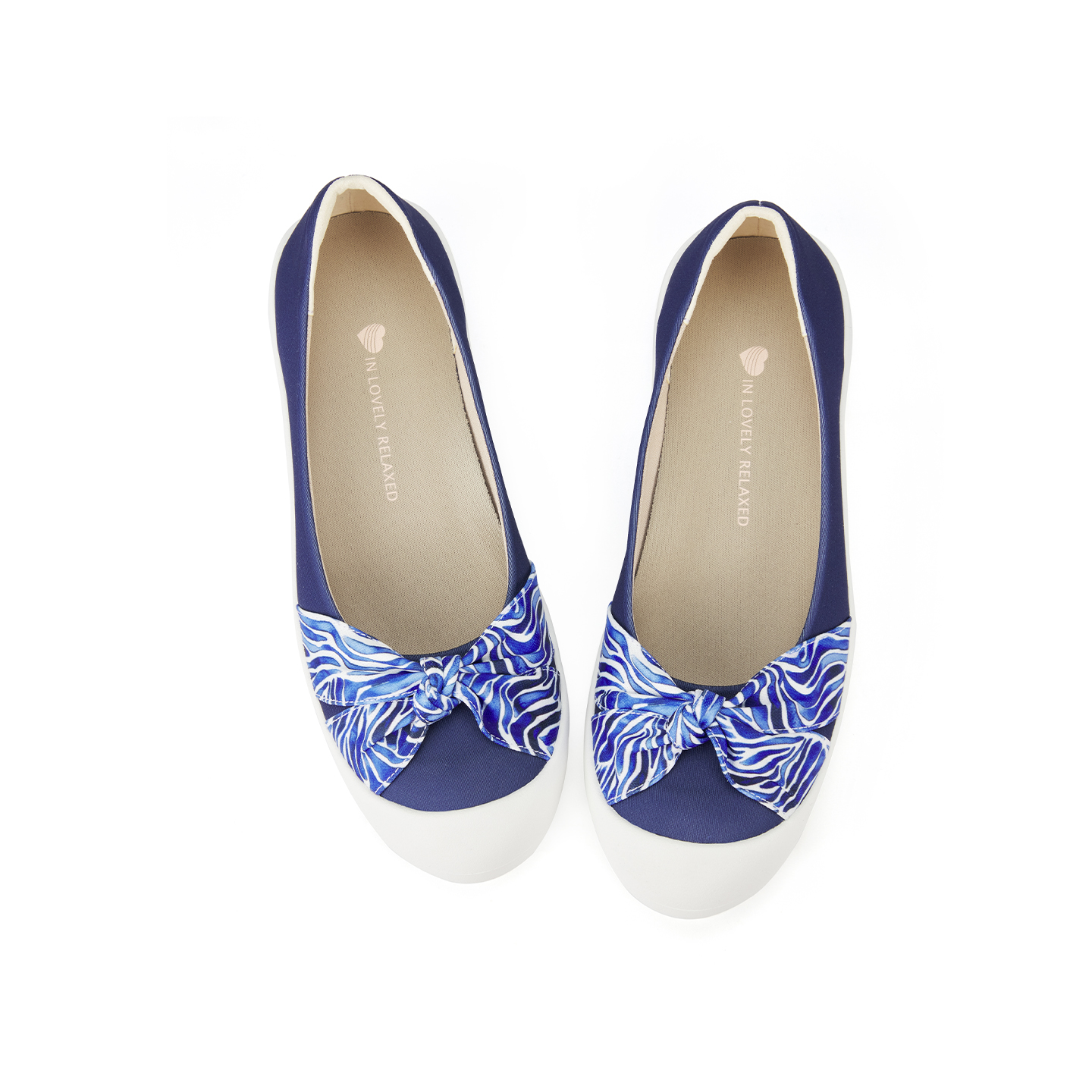 B2009 footwear photo 8