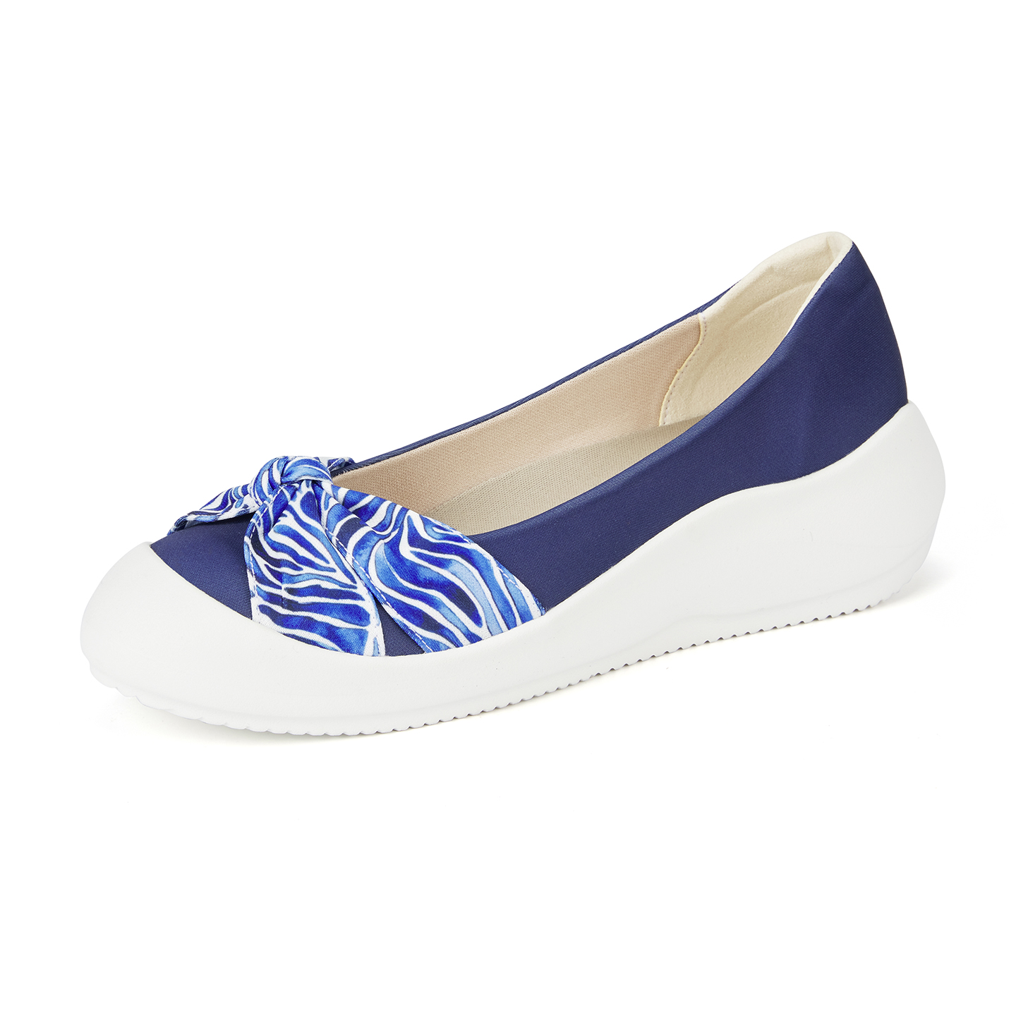 B2009 footwear photo 9
