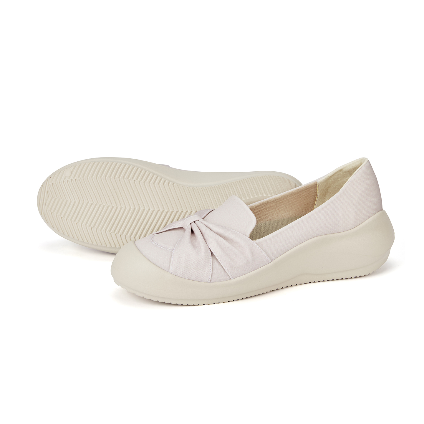 B2010 footwear photo 10
