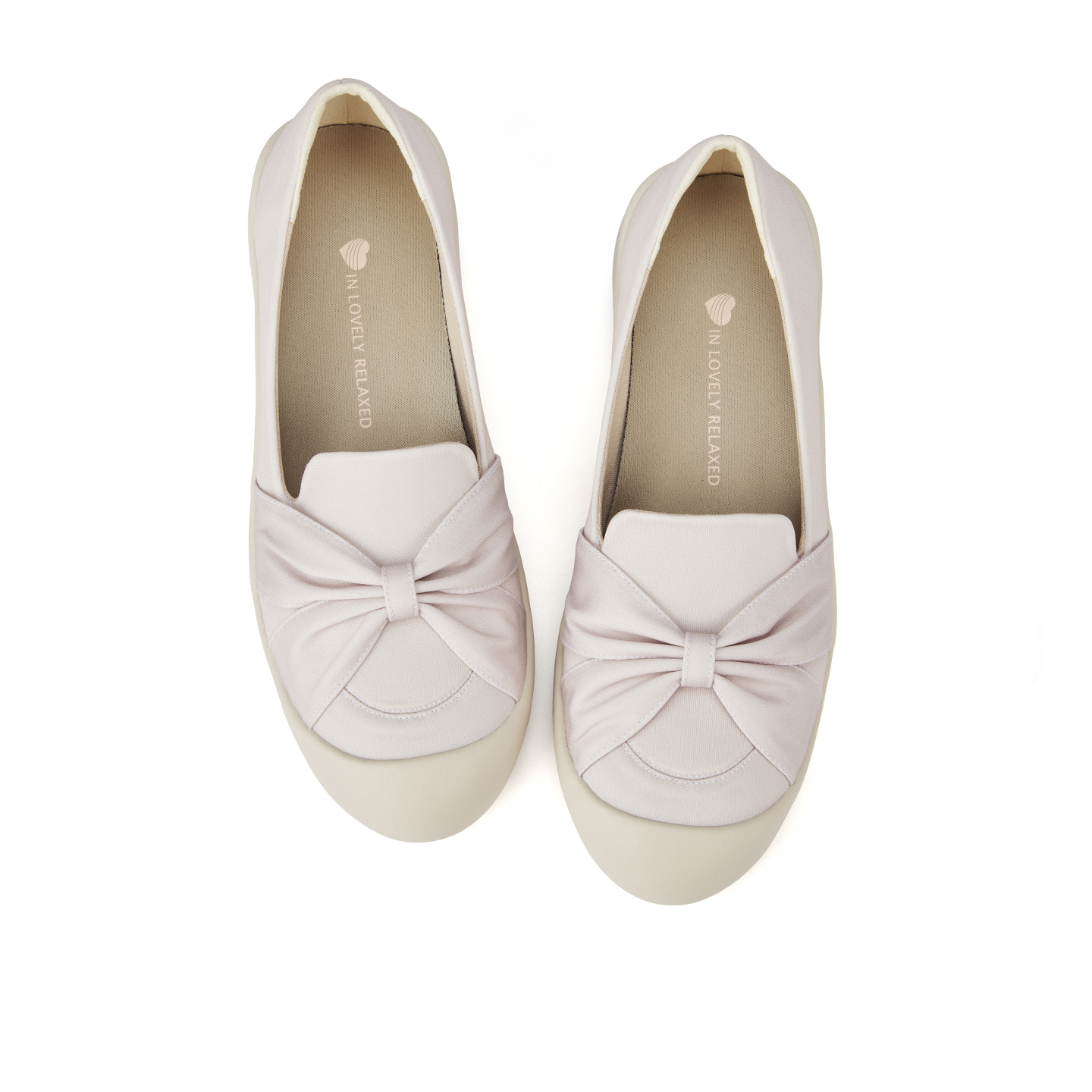 B2010 footwear photo 8
