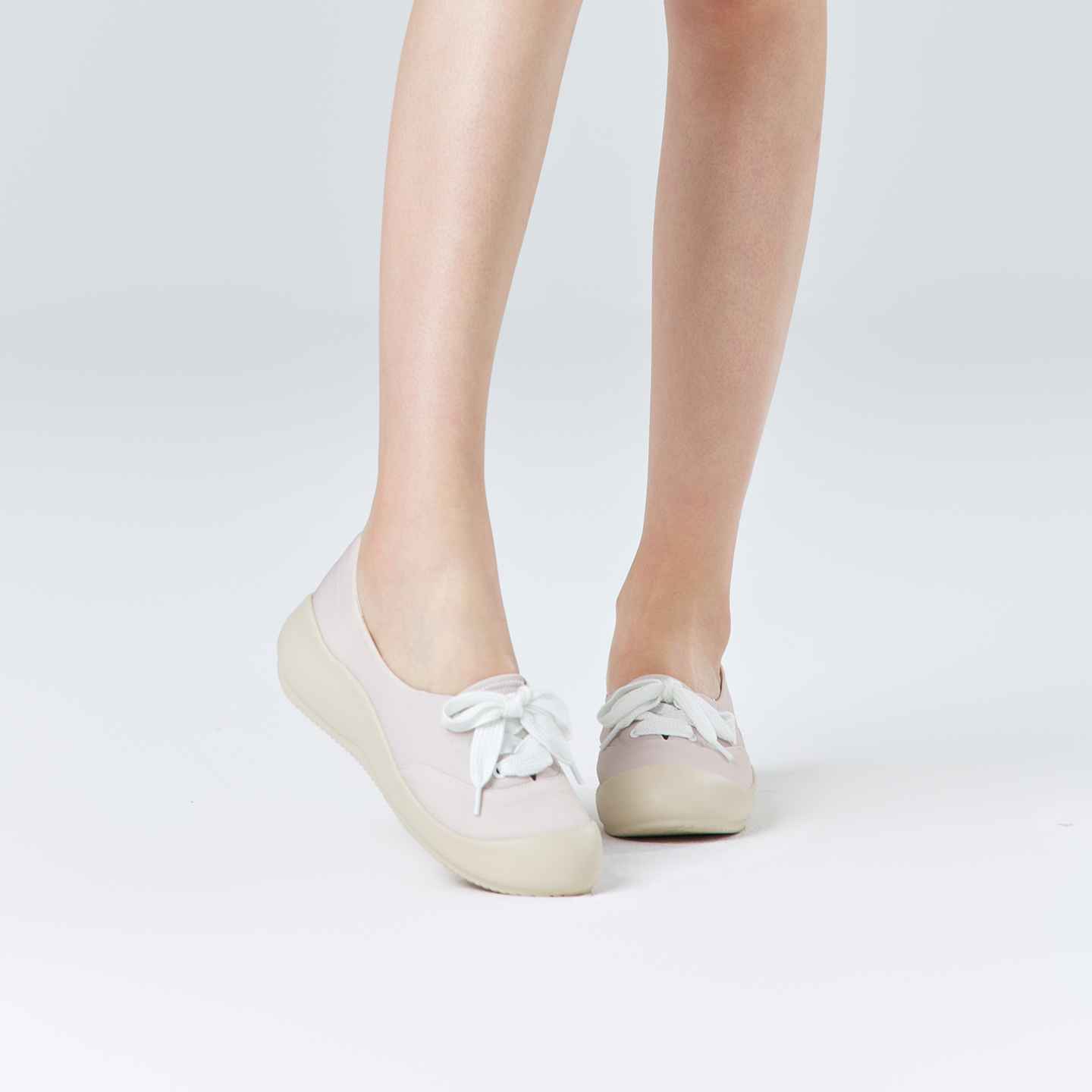 B2011 footwear photo 13
