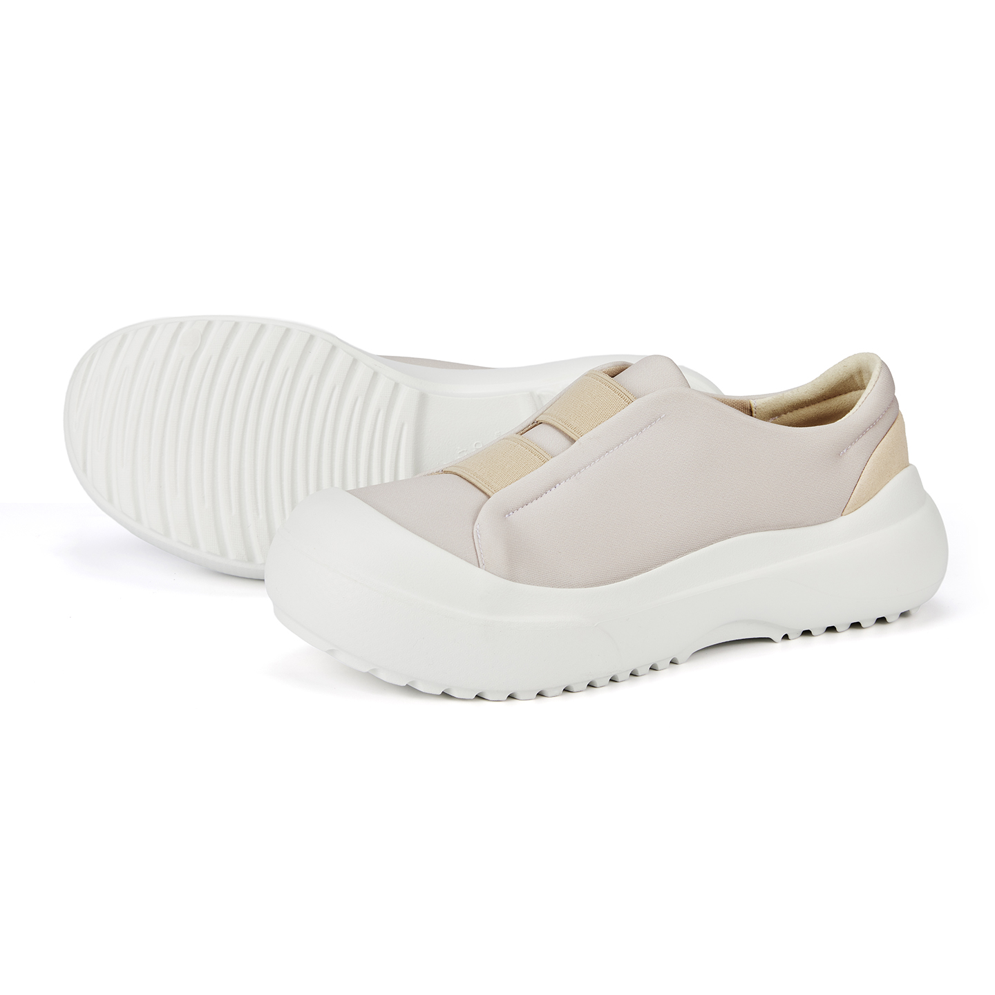 B2012 footwear photo 2