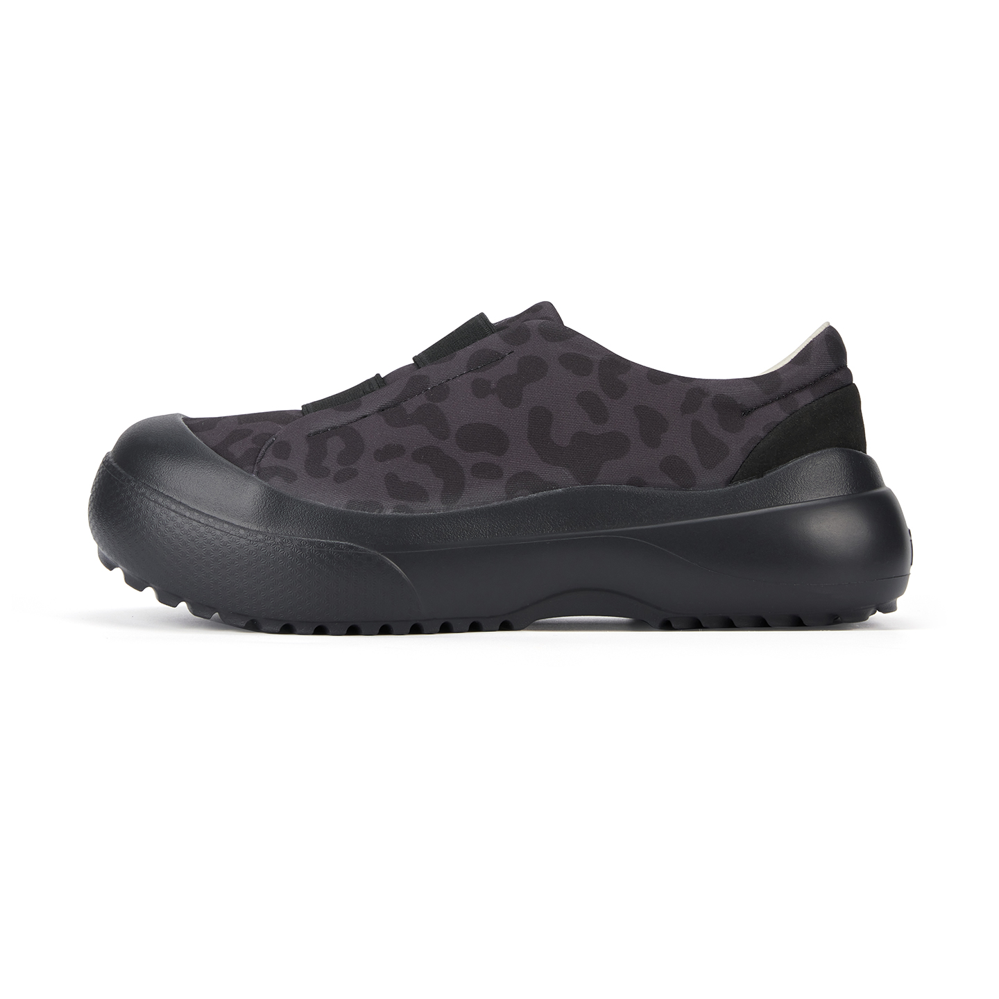B2012 footwear photo 4