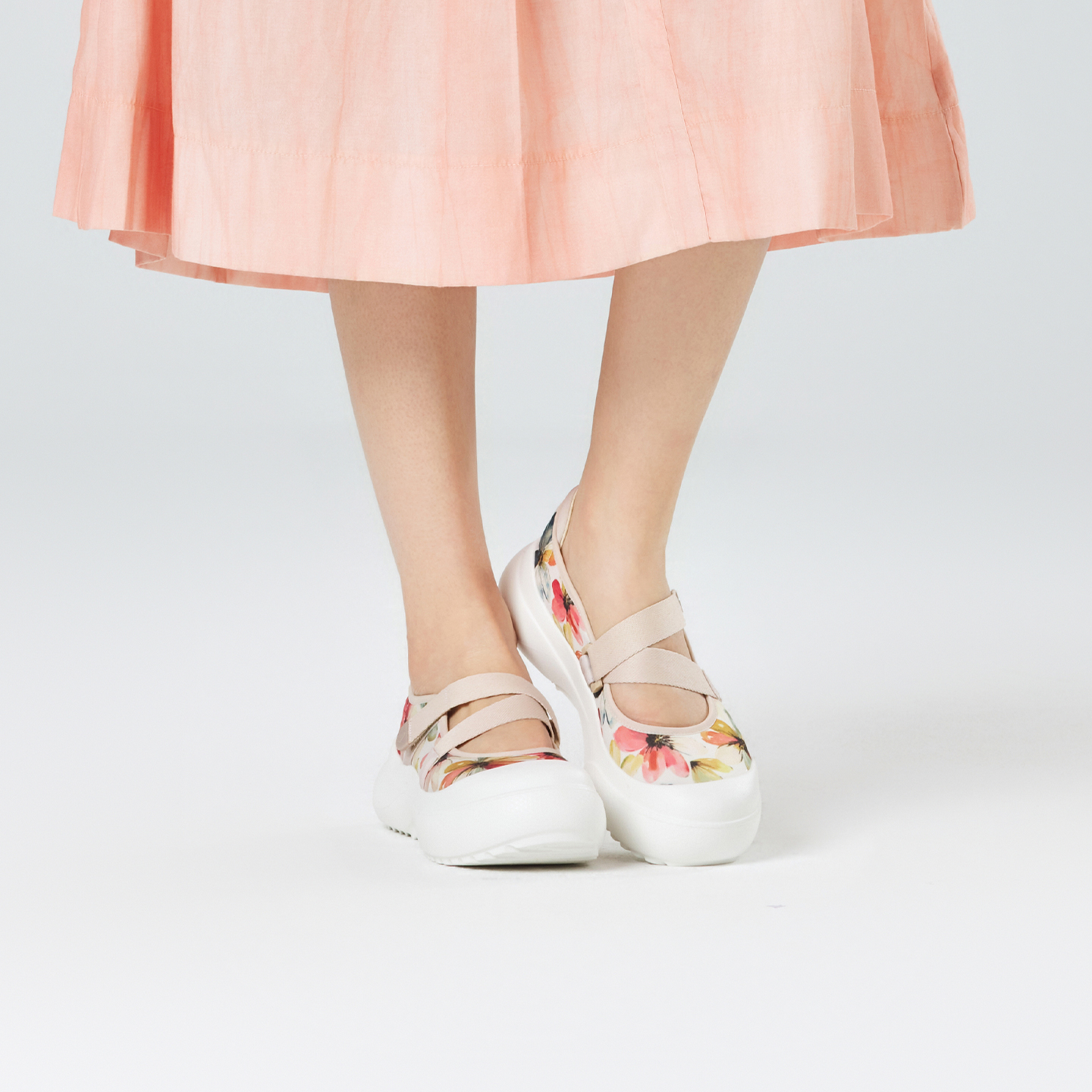B2013 footwear photo 6
