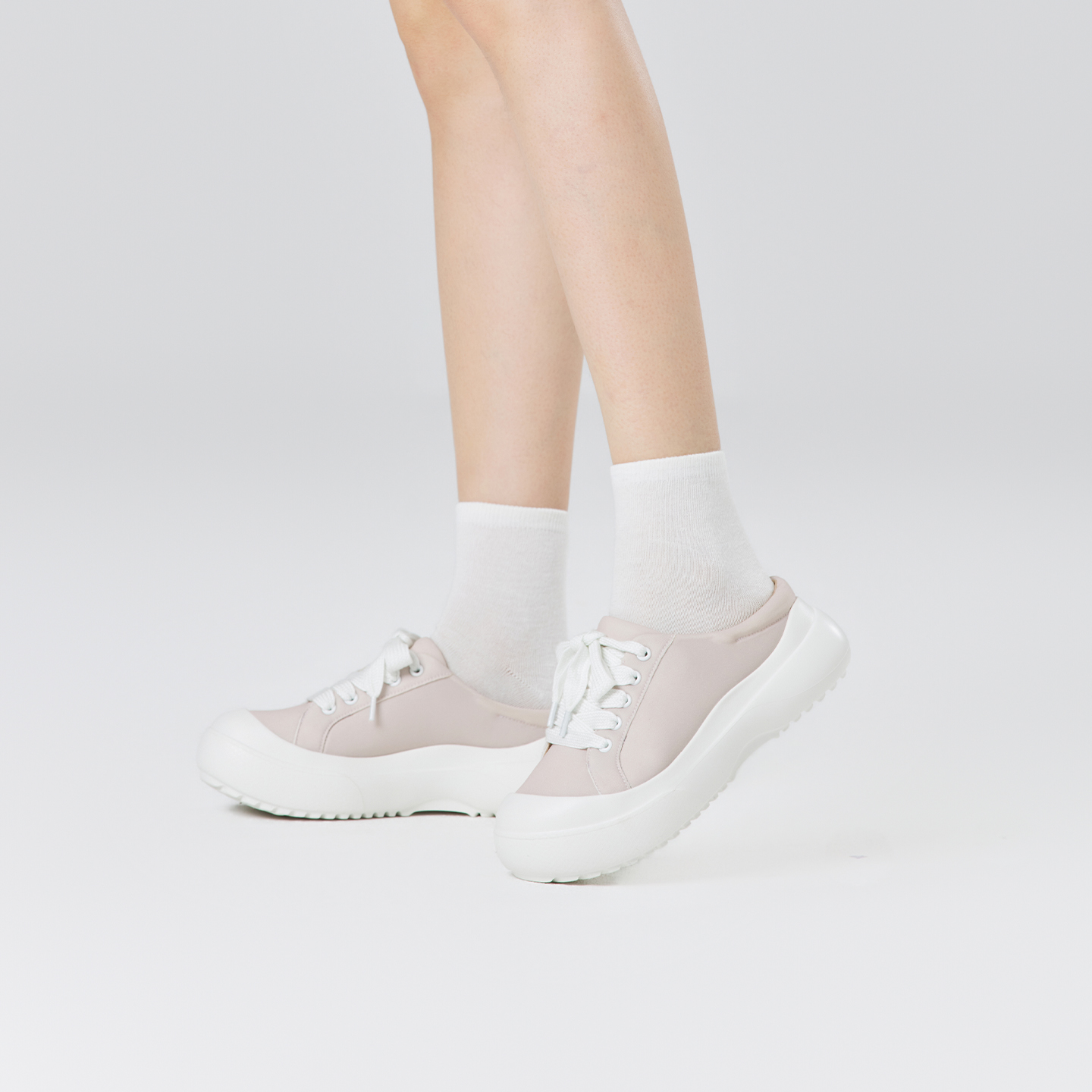 B2014 footwear photo 13