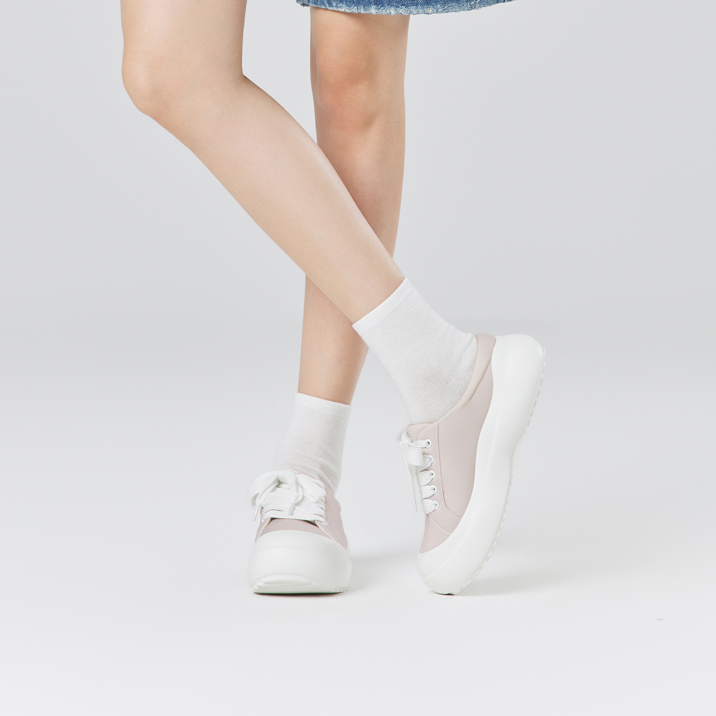 B2014 footwear photo 14